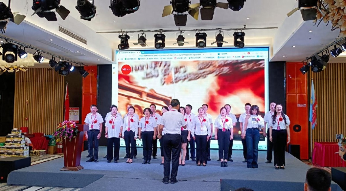 泸州市小微企业商会十周年庆典活动圆满举行(图46) 泸州市小微企业商会十周年庆典活动圆满举行(图46)
