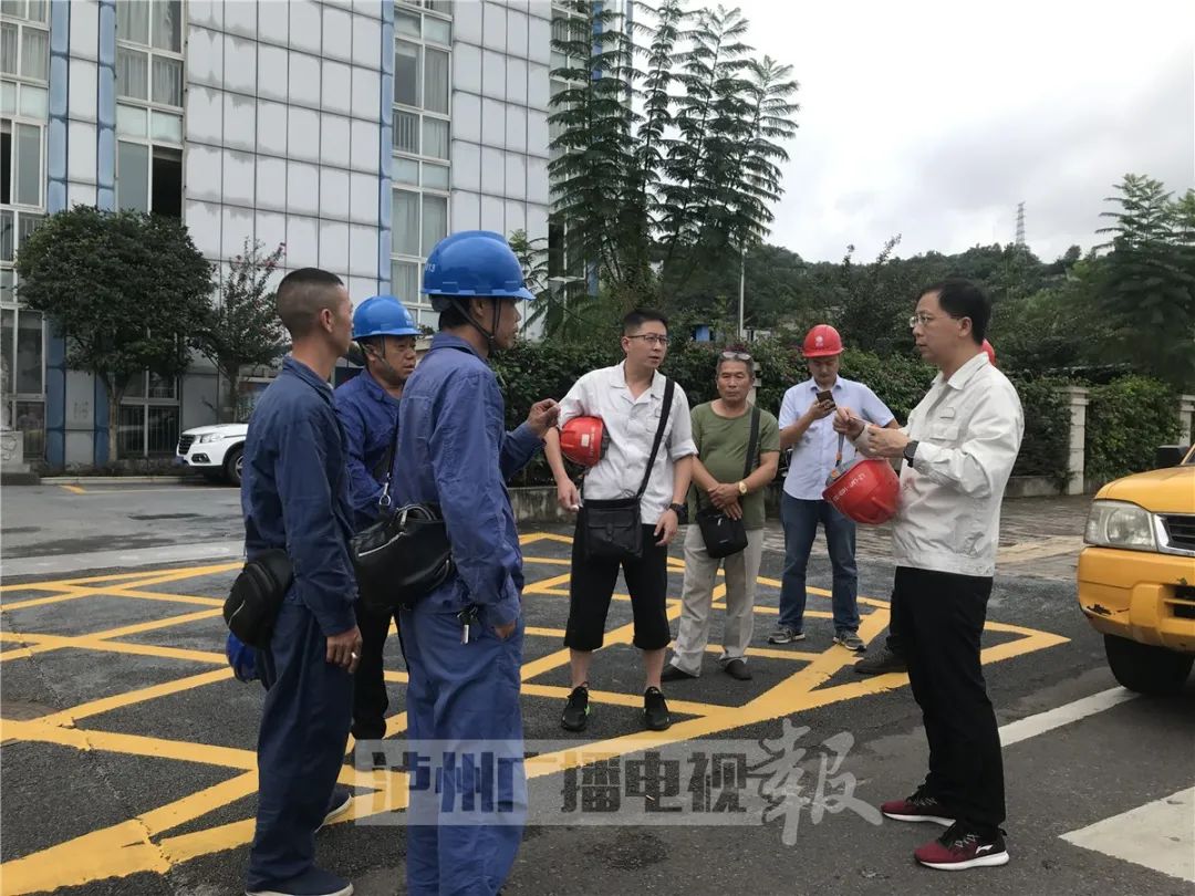 泸州段长江沱江洪峰来袭 临江市民陆续撤离中(图22) 泸州段长江沱江洪峰来袭 临江市民陆续撤离中(图22)