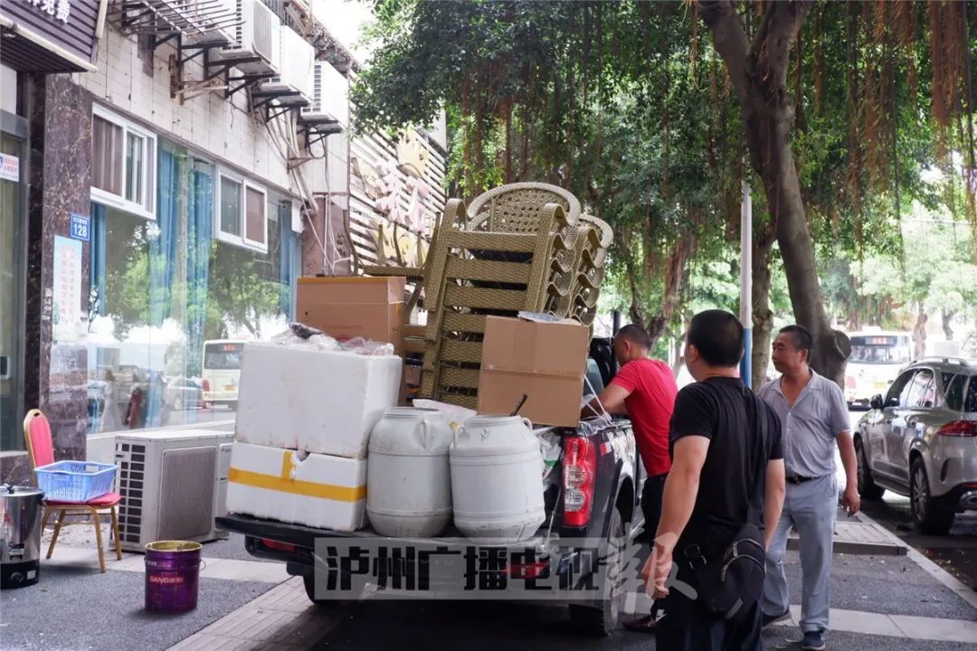 泸州段长江沱江洪峰来袭 临江市民陆续撤离中(图27) 泸州段长江沱江洪峰来袭 临江市民陆续撤离中(图27)