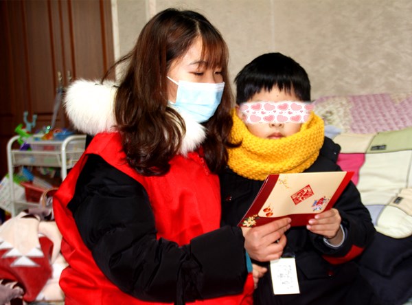 泸州市圆梦关爱协会暖冬行 上百名孤残儿童获关爱(图9) 泸州市圆梦关爱协会暖冬行 上百名孤残儿童获关爱(图9)