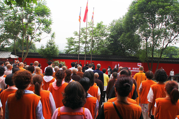 泸州:江阳区佛教界庆祝建党100周年文化活动在金龙寺举行(图1)